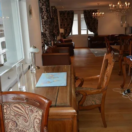 Haus Am Bach Appartement-fewo- Dusche Oder Bad- Wc 8-bettwohnung By Interhome Zweisimmen